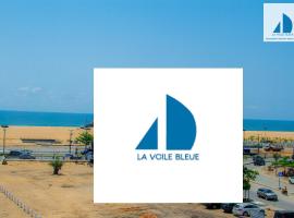 La Voile Bleue - Hôtel Guest House，位于Cotonou Cadjehoun科托努机场 - COO附近的酒店