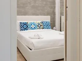 Eden Suite - Central Apartment with Balcony - Molfetta