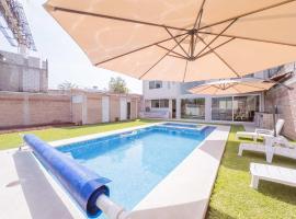Comfortable Retreat in Cocoyoc Pool & BBQ，位于科科约克的酒店