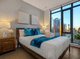 NEW! 22FL Downtown w Tower View & Pool, Free Banff Pass, Parking, Gym, Wine & More!，位于卡尔加里的酒店