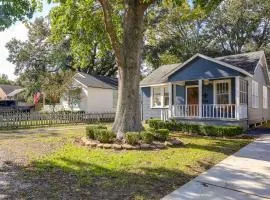 4 Mi to Dtwn Baton Rouge Bungalow with Private Yard