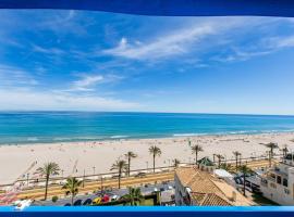 Beachfront , ninth floor，位于Benimagrell的酒店