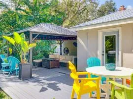5 Mi to Vero Beach Vintage Home with Sauna and Grill!