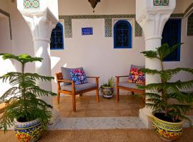 Beit El Ezz - Les Suites，位于Ouled Yaneg的酒店