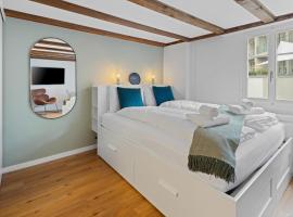 ARISER - Zug Unique Apartment in Historic 15th Century Building，位于楚格的酒店