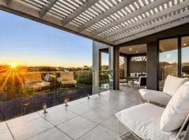 Sea Breeze Sorrento -Shops 280m Beach 800m-12pax