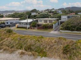 Paekakariki beachfront escape，位于Paekakariki的酒店