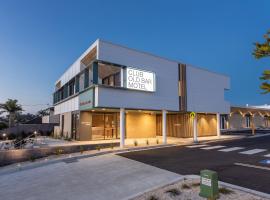 Club Old Bar Motel，位于老酒吧的豪华型酒店