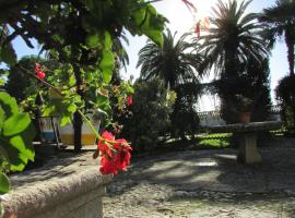 Hotel La Giralda，位于Burguillos del Cerro的酒店