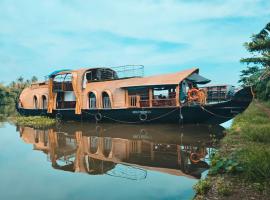 Kalappura Houseboats & Tours，位于阿勒皮的船屋