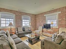 Baltimore executive furnished properties at Inner Harbor Water st，位于巴尔的摩的公寓