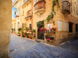 2min away from Mdina room in nice Townhouse，位于拉巴特的酒店