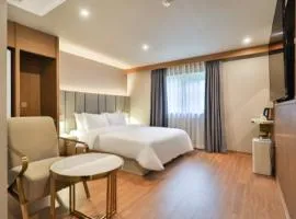 Deokcheon Den Basta Hotel