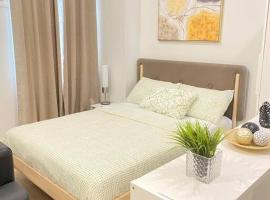 SMDC Park Residences near SM City Sta Rosa，位于Ibaba的带泳池的酒店