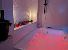 Love Room Perpignan Jacuzzi & Ambiance romantique