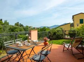 Casa con vista e piscina