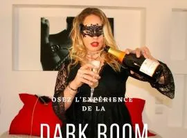 Dark Room Perpignan aux 50 nuances Jacuzzi Privé