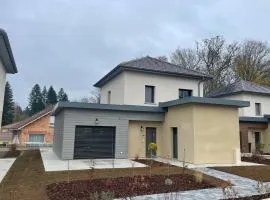 Maison à la campagne en chanvre