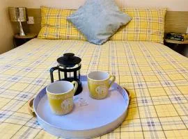 TEIGNBRIDGE - Delightful caravan on a peaceful caravan park in Dawlish Warren