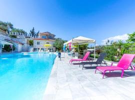 Paco's Resort Holiday Flats，位于盖奥斯的酒店