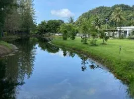 Tarn Villa Krabi