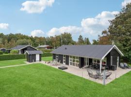 Amazing Home In Hals With Kitchen，位于海尔斯的酒店