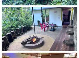 Doddakallu Betta Homestay Coorg，位于Somvārpet的酒店