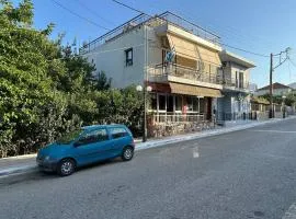 Kato Panayia Cafe Retreat