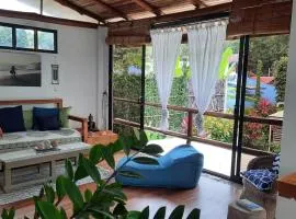 Tropical - Airy, open plan apartment in heart of Santa Teresa