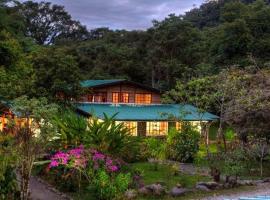 Rio Quijos EcoLodge，位于El Chaco的宠物友好酒店