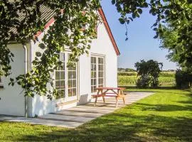 4 Bedroom Lovely Home In Ranum