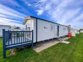 Beautiful 8 Berth Caravan With Decking At Naze Marine Park, Essex Ref 17184P