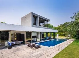 SaffronStays Glasshouse 91