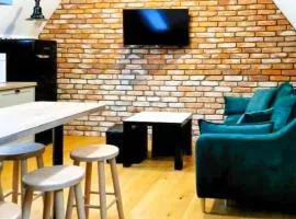 2 Bedroom Amazing Apartment In Ratulow