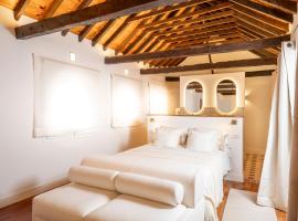 PUERTA de la AXARQUIA HOTEL BOUTIQUE，位于贝莱斯的酒店