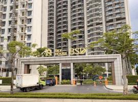 Sky House BSD by Mizu Rooms，位于Cilenggang的宠物友好酒店