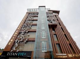 Heavens Garden Empire，位于古瓦哈提的酒店
