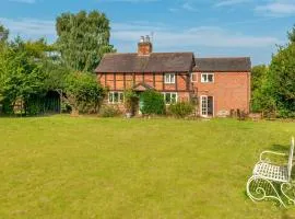 Charming 17th Cent Secluded Country CottageGarden Pass the Keys