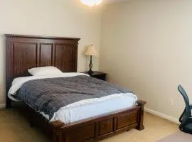 Private Queen Room Cypress 290, TX