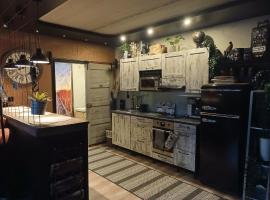 Loft by the lake asunto omakotitalon alakerrassa，位于Ylöjärvi的酒店