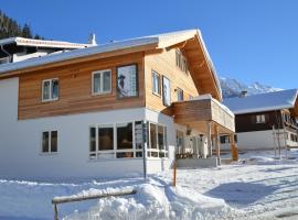 Bergsteiger-Hotel "Grüner Hut"，位于巴特欣德朗的酒店