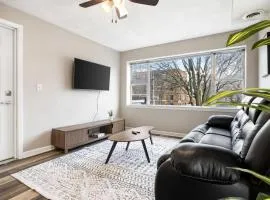 Chic and Comfortable 1BR Apartment near Bradley U