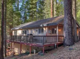 Hibernation Hideaway- Inside Yosemite- Dog Friendly