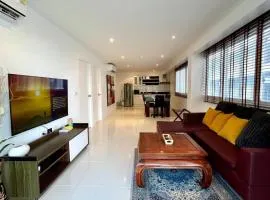 B6 - 1 Bedroom 1 Bathroom at Karon Phuket