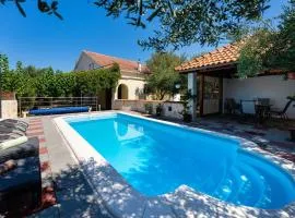 MY DALMATIA - Holiday home Olive Garden with private swimming pool