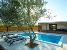 MY DALMATIA - Holiday home Relax with private pool