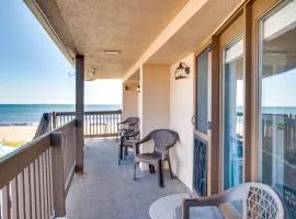 Beachfront Old Orchard Condo Walkable to Pier!