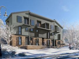 Refined 3 bedroom Alpine Retreat, 450m from Ski lifts and slopes，位于布勒山的酒店