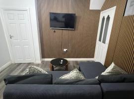 Femros Apartments, 15mins to city center.，位于斯梅西克的酒店
