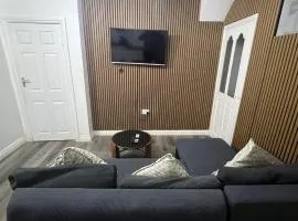 Femros Apartments, 15mins to city center.